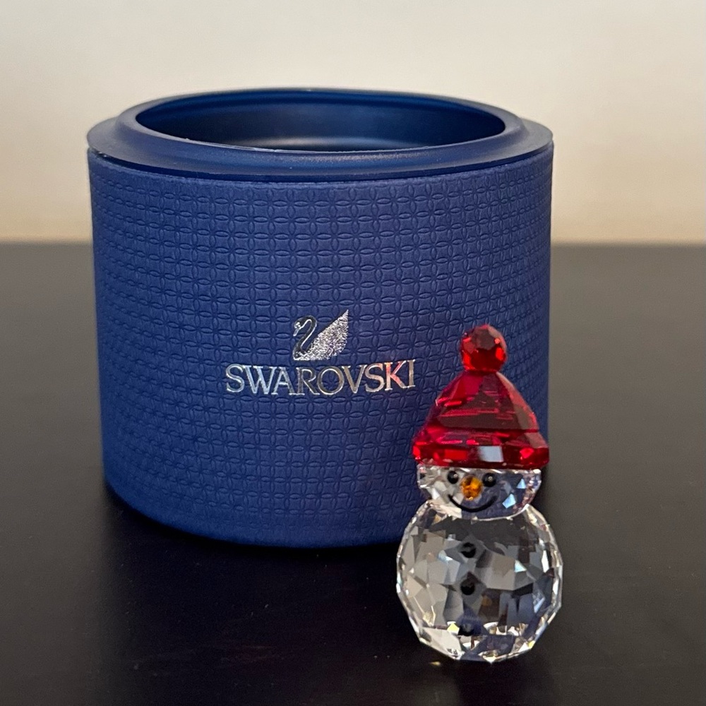 Swarovski Crystal Snowman with Red Hat - Picture 3 of 3